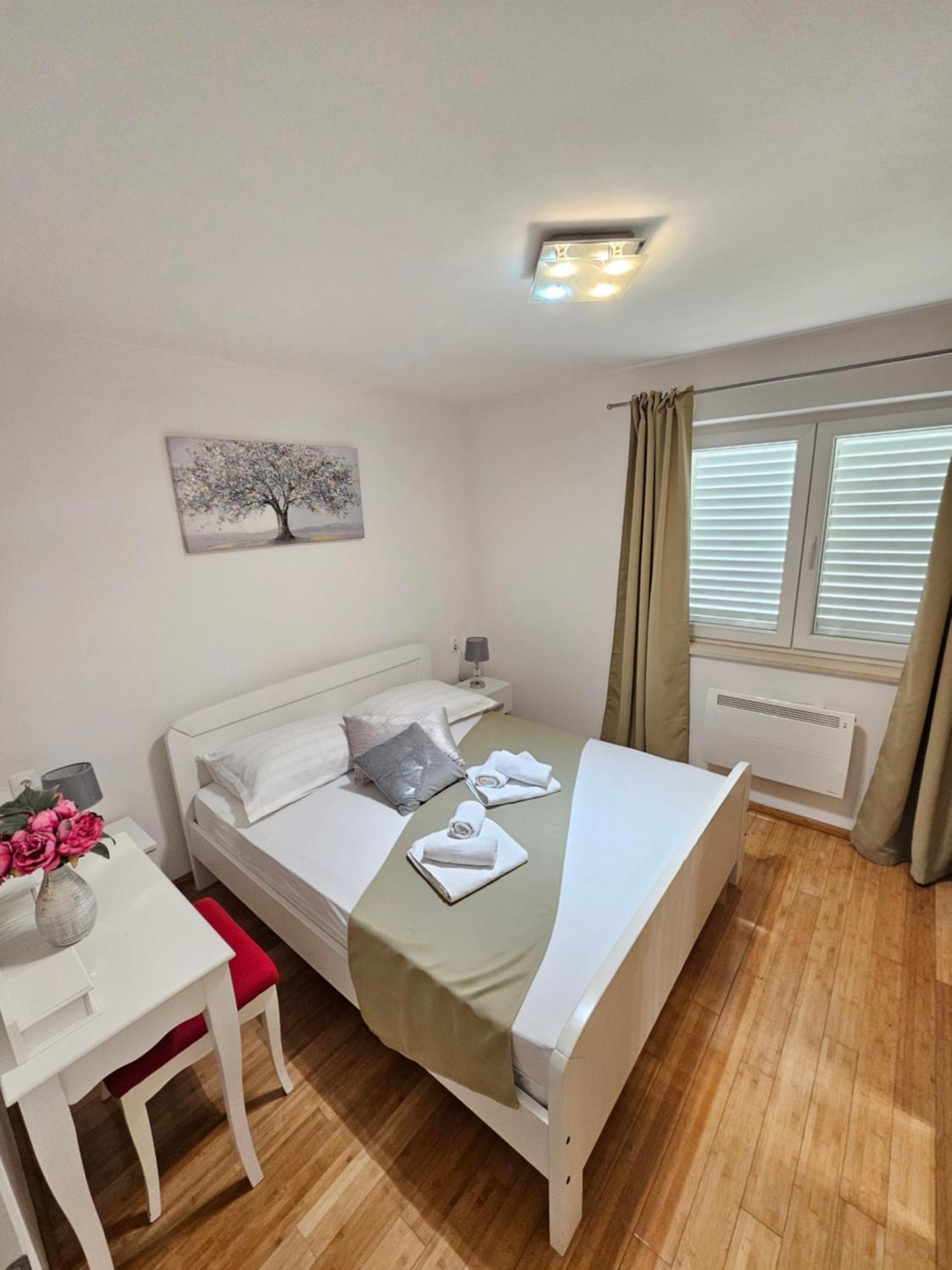 Apartments Iva Makarska Exterior photo
